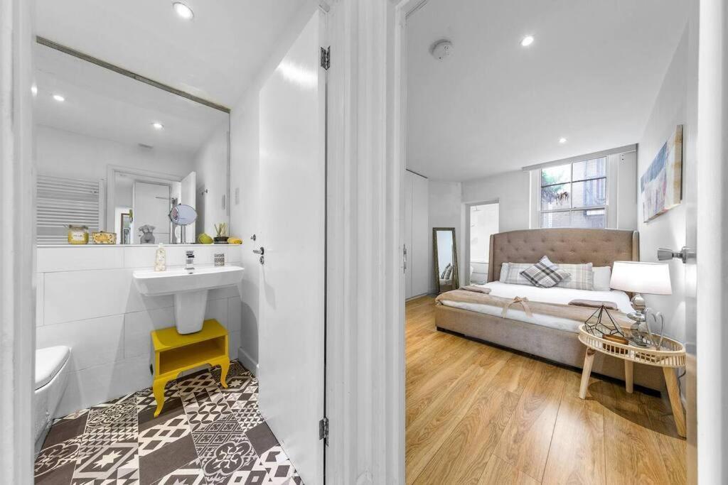 3 Bedroom Apartment In Haymarket Central London Sleep 10 Hy2 エクステリア 写真