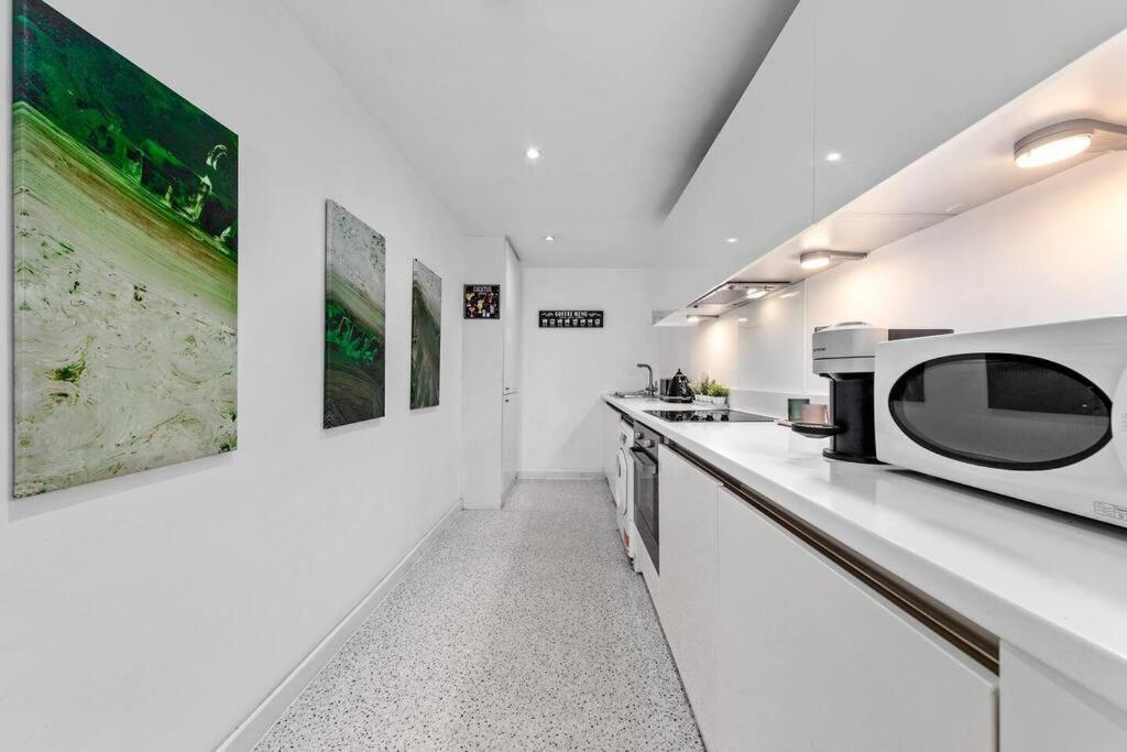 3 Bedroom Apartment In Haymarket Central London Sleep 10 Hy2 エクステリア 写真