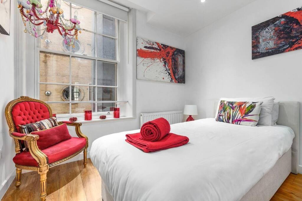 3 Bedroom Apartment In Haymarket Central London Sleep 10 Hy2 エクステリア 写真